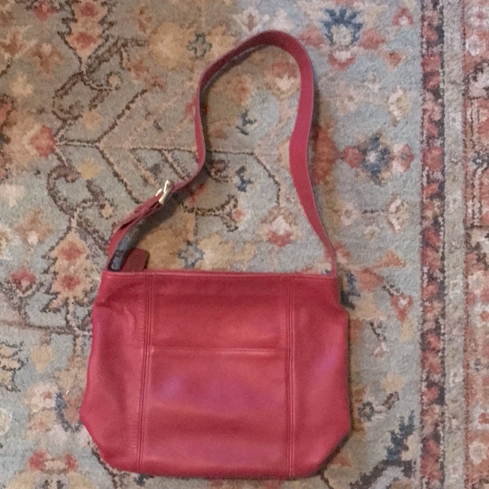 Vintage Cherry Red Coach Purse - Picture 4 of 16